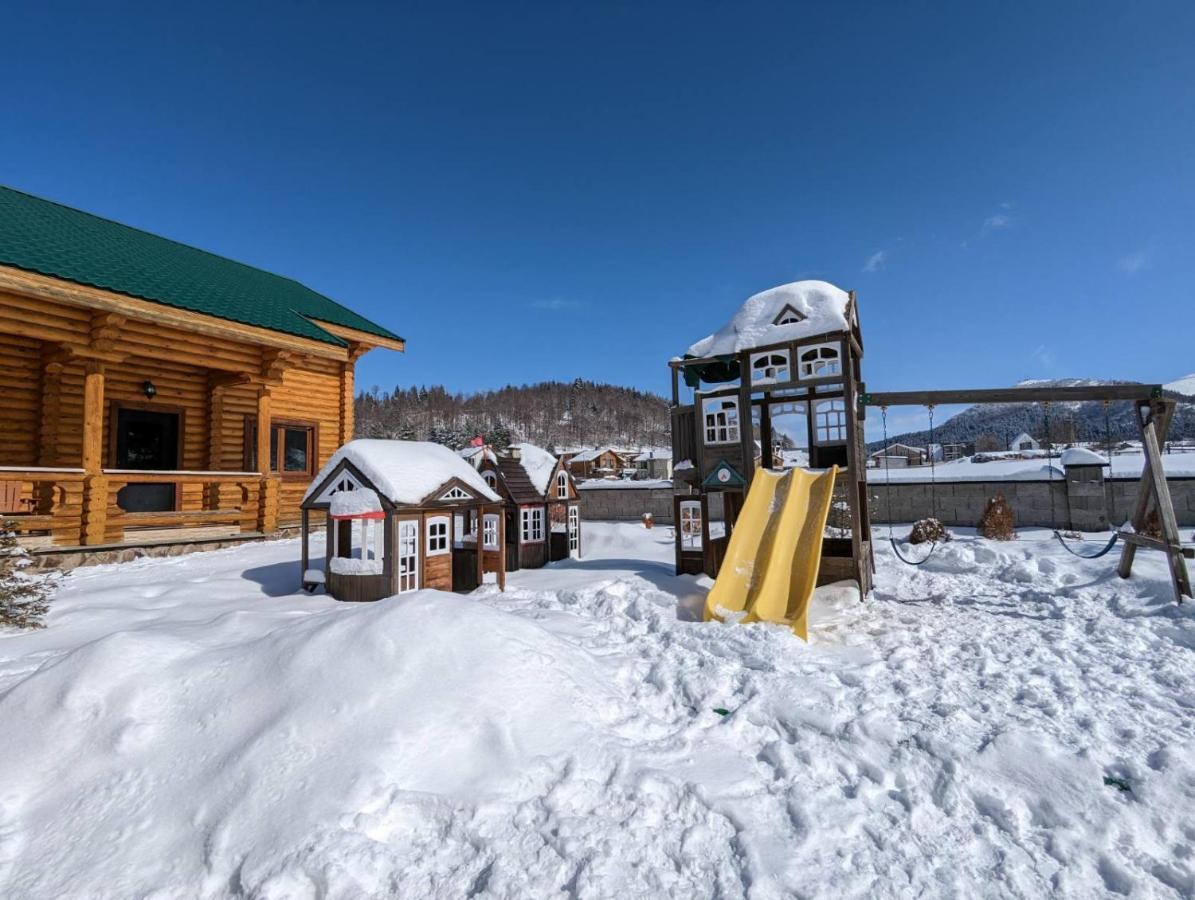 Log House Villa Bakuriani Eksteriør bilde